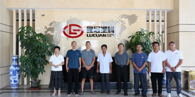 Warmly Welcome Customers from Jinan to Visit our Factory